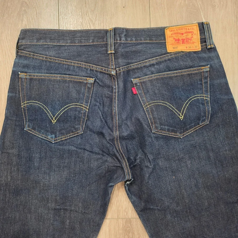 Levis 501 J. Crew Mens Dark Wash Straight Leg Button Fly Jeans 36x32 Indigo